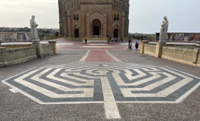 labyrinth